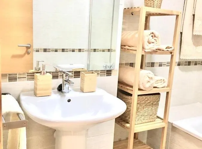 Apartamento 1 Centrico Garaje Wi-fi Para Trabajar Castro Urdiales