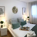 شقة Apartamento 1 Centrico Garaje Wi-fi Para Trabajar كاسترو أورديالس